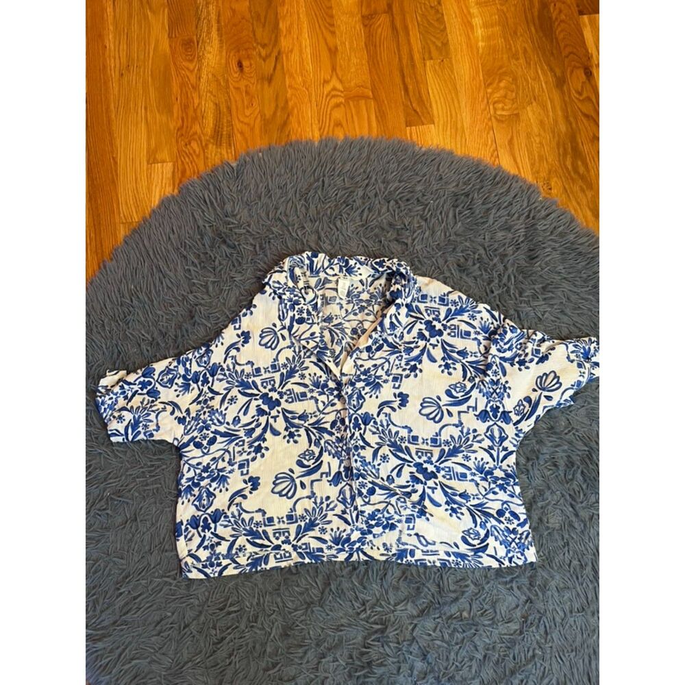 H&M White Blue Boxy Oversized Cropped Shirt Size S